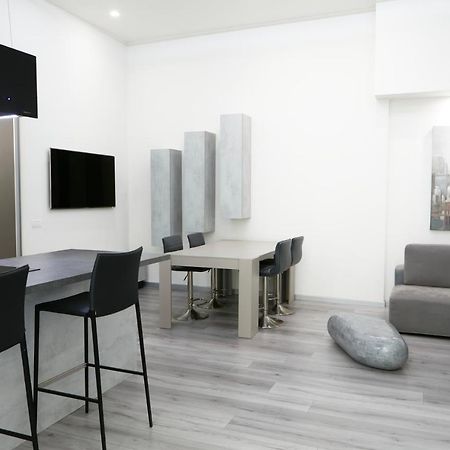 La Corte Luxury Apartment Milán Exterior foto