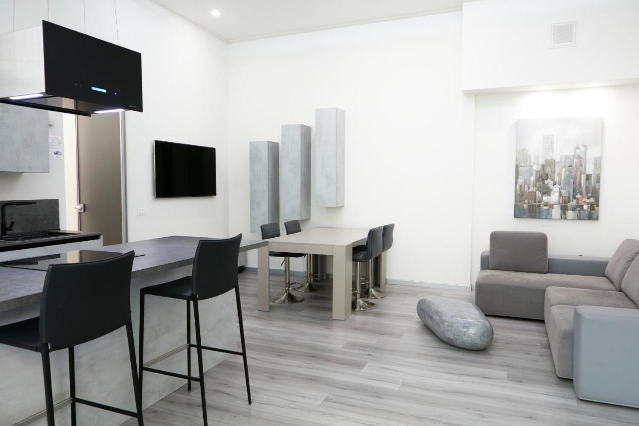 La Corte Luxury Apartment Milán Exterior foto